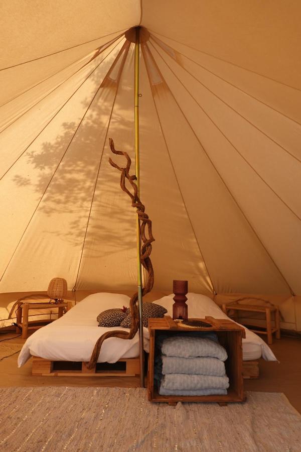 Готель Glamping Du Moulin Бастонь Екстер'єр фото